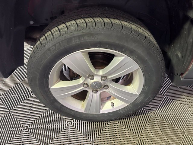 Used 2011 Jeep Patriot Latitude AWD/4WD image 40