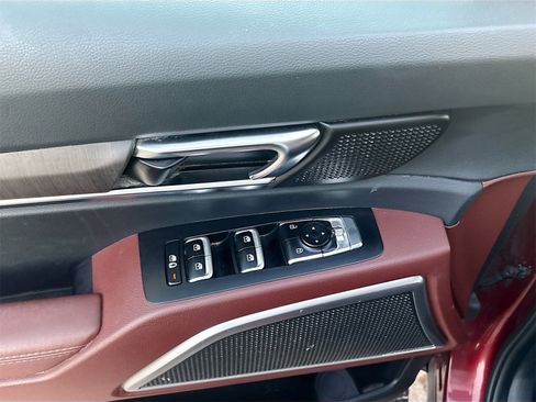 Used 2024 Kia Telluride EX image 18