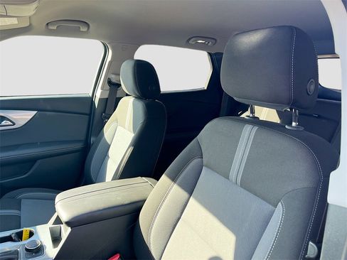 Used 2023 Chevrolet Blazer LT image 19