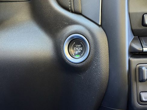 Used 2019 Chevrolet Silverado 1500 RST image 27