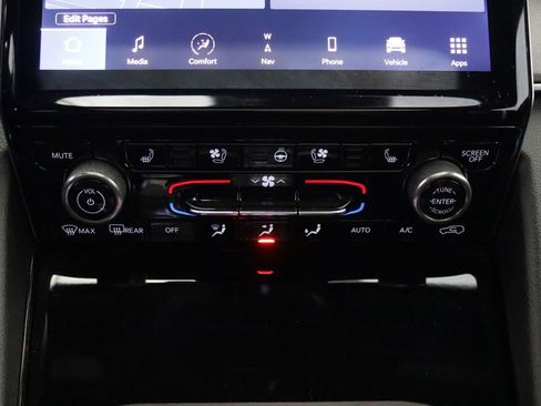 Used 2021 Jeep Grand Cherokee L Overland w/ Luxury Tech Group IV AWD/4WD image 25