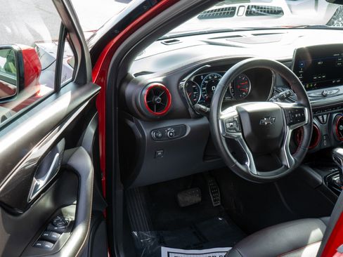 Certified 2024 Chevrolet Blazer RS w/ Driver Confidence II Package image 10