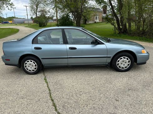 Used 1994 Honda Accord DX image 5