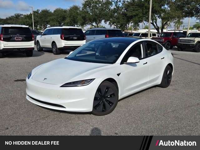 Used 2025 Tesla Model 3 Long Range RWD image 1