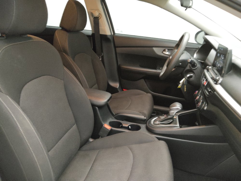 Used 2020 Kia Forte LXS FWD image 21