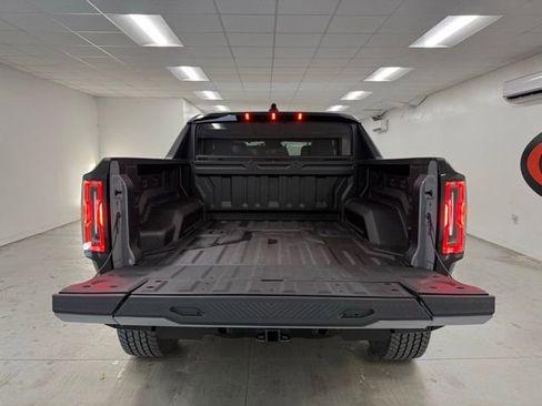 New 2026 GMC Hummer EV 4x4 Crew Cab image 8