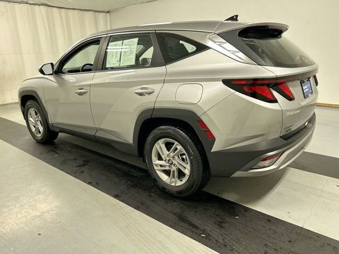 Used 2025 Hyundai Tucson SE image 6
