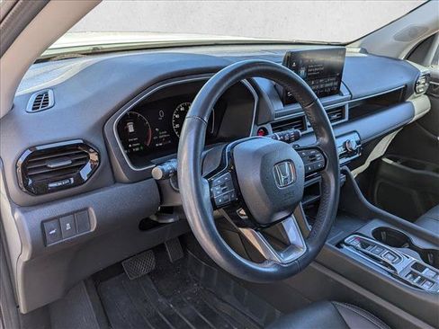 Used 2024 Honda Pilot EX-L image 9