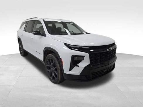New 2026 Chevrolet Traverse RS image 7