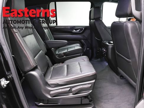 Used 2022 Chevrolet Suburban RST w/ Luxury Package AWD/4WD image 24