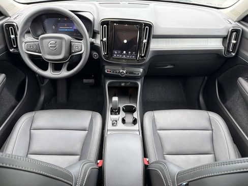 New 2026 Volvo XC40 B5 Core w/ Climate Package AWD/4WD image 7