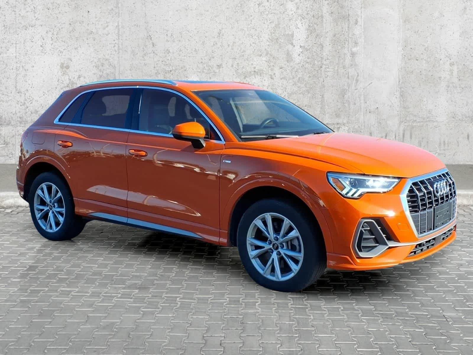 Used 2024 Audi Q3 2.0T Premium AWD/4WD image 2