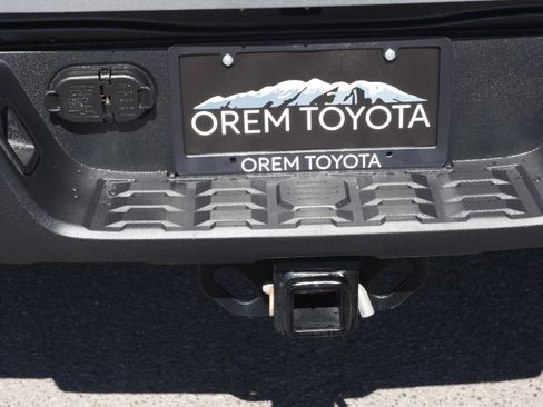 Used 2023 Toyota Tacoma SR5 w/ Technology Package image 18