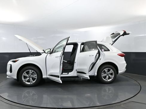 New 2026 Audi Q5 Premium AWD/4WD image 30