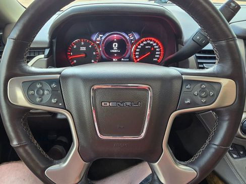 Used 2015 GMC Yukon XL Denali w/ Open Road Package AWD/4WD image 12