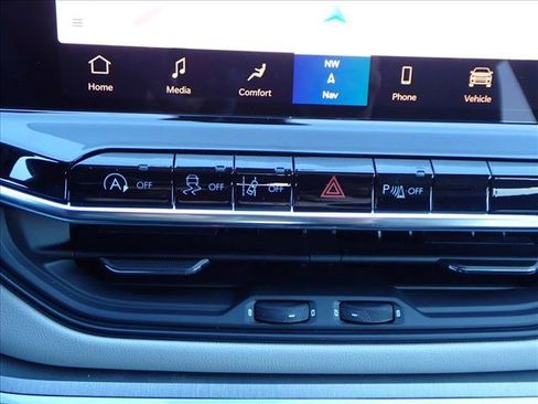 New 2026 Jeep Compass Limited image 20