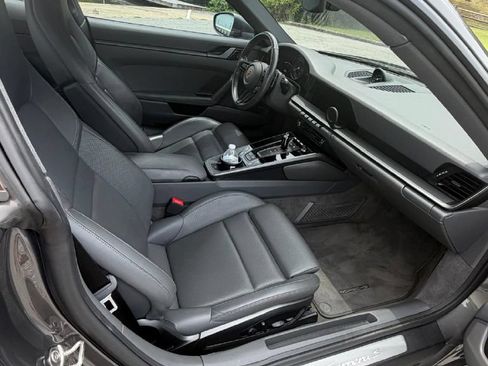 Used 2021 Porsche 911 Carrera S RWD image 13
