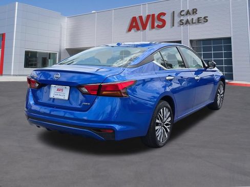 Used 2025 Nissan Altima 2.5 SV AWD/4WD image 6