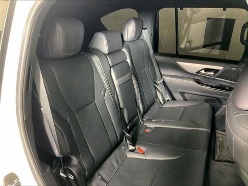 Used 2024 Lexus LX 600 F Sport AWD/4WD image 19