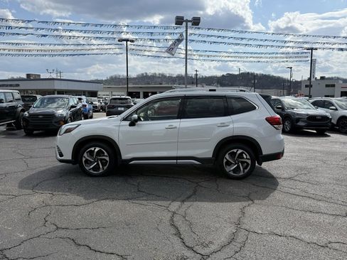 Used 2024 Subaru Forester Touring w/ Convenience Package image 6