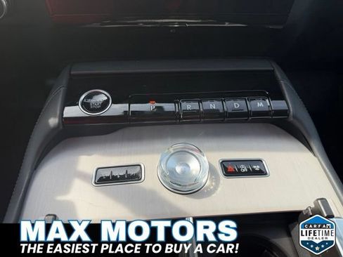 Used 2025 Lincoln Navigator Reserve AWD/4WD image 39