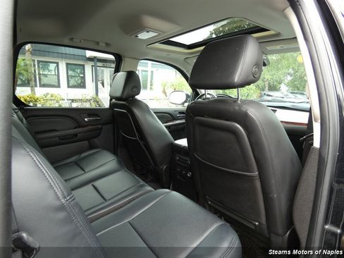 Used 2007 Cadillac Escalade EXT w/ Climate Package AWD/4WD image 52