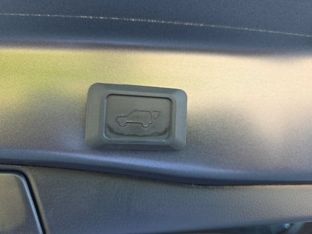 Used 2023 Toyota RAV4 XLE w/ Convenience Package AWD/4WD image 17