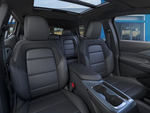 New 2026 Chevrolet Equinox EV LT w/ LPO, Blackout Package FWD image 17