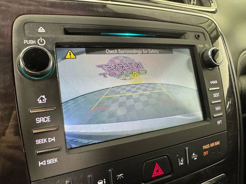 Used 2017 Buick Enclave Leather image 17