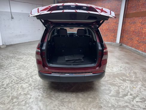 Used 2022 Jeep Grand Cherokee L Limited AWD/4WD image 27