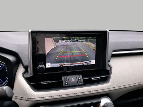 Certified 2023 Toyota RAV4 XLE Premium AWD/4WD image 27