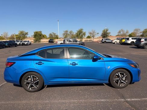 Certified 2024 Nissan Sentra SV FWD image 5