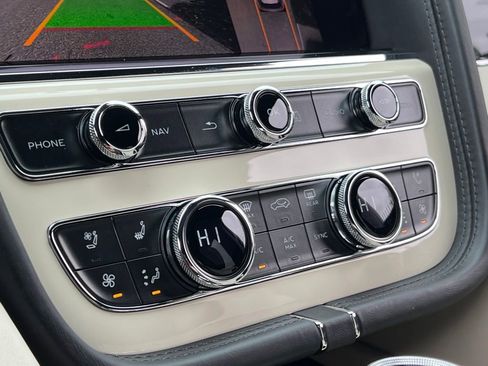 Used 2023 Bentley Bentayga Speed image 29