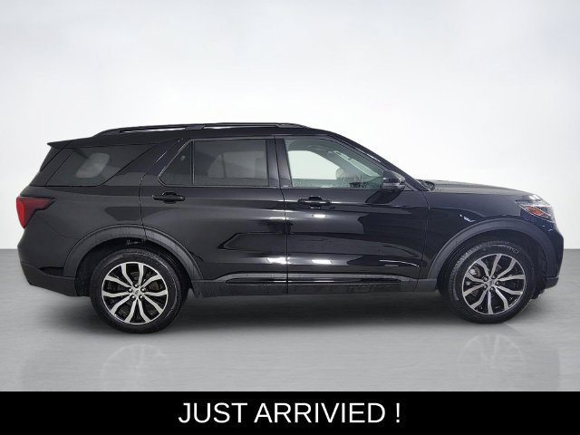 Used 2026 Ford Explorer ST-Line AWD/4WD image 2