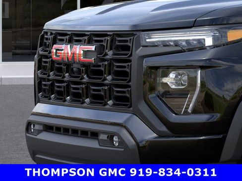 New 2025 GMC Canyon Elevation w/ Convenience Package image 13