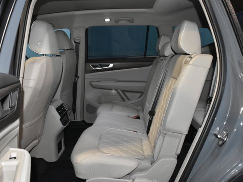 New 2026 Volkswagen Atlas SEL Premium R-Line AWD/4WD image 16