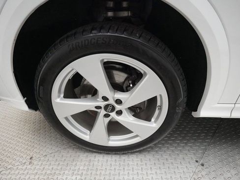 Used 2025 Audi Q5 Premium Plus w/ Premium Plus image 28