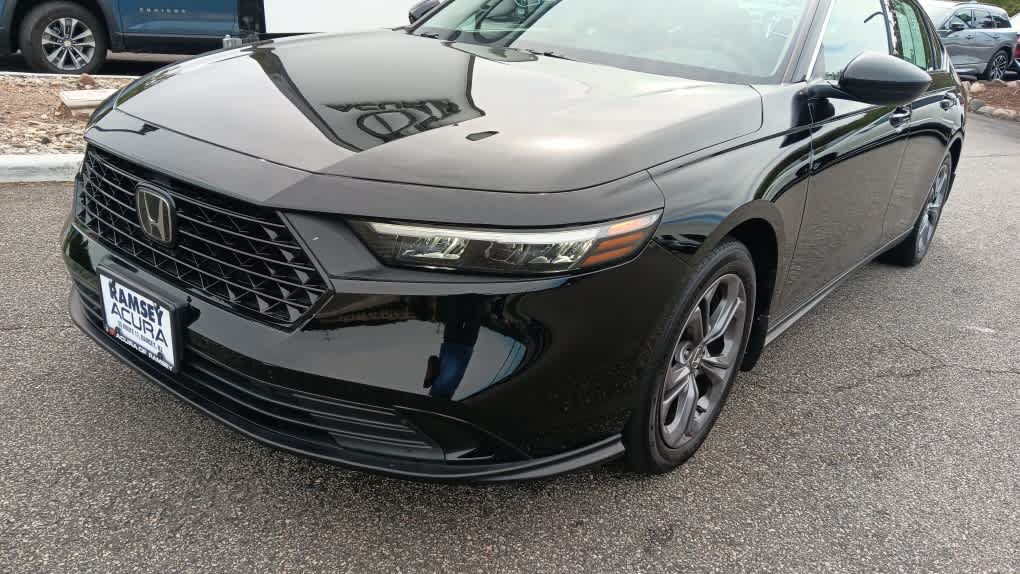 Used 2023 Honda Accord EX image 10