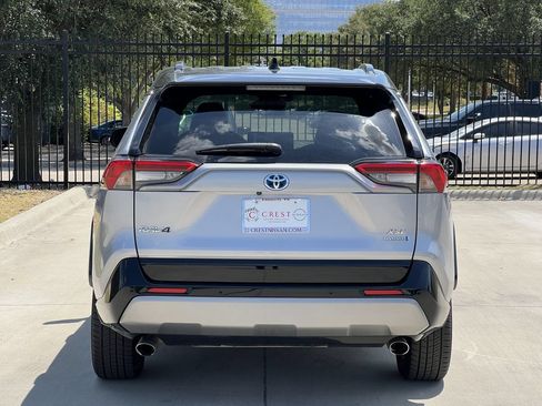Used 2023 Toyota RAV4 XSE AWD/4WD image 4