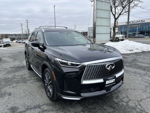 Used 2026 INFINITI QX60 Luxe w/ Cargo Package image 2