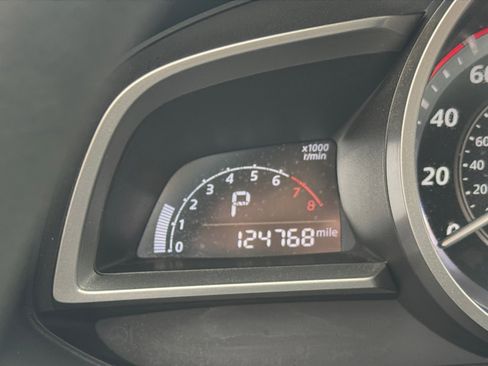 Used 2015 MAZDA MAZDA3 i Sport image 20