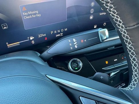 Certified 2025 Buick Envision Sport Touring image 12