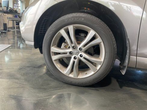 Used 2011 Nissan Murano AWD/4WD image 18