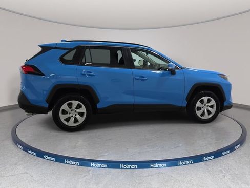 Used 2019 Toyota RAV4 LE w/ All Weather Liner Package AWD/4WD image 4