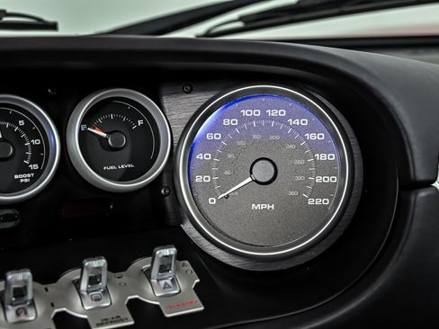 Used 2005 Ford GT RWD image 42