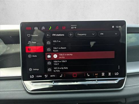 New 2026 Volkswagen Tiguan SE R-Line FWD image 16