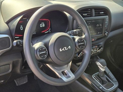 Certified 2024 Kia Soul LX FWD image 18