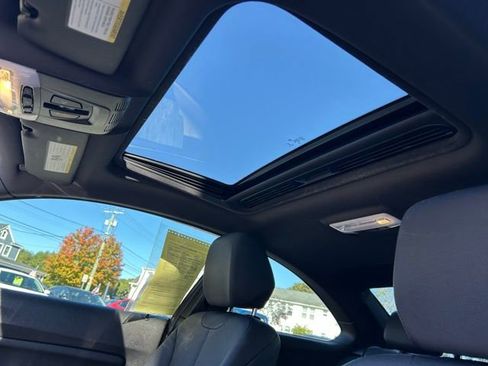 Used 2018 BMW 230i xDrive Coupe AWD/4WD image 30