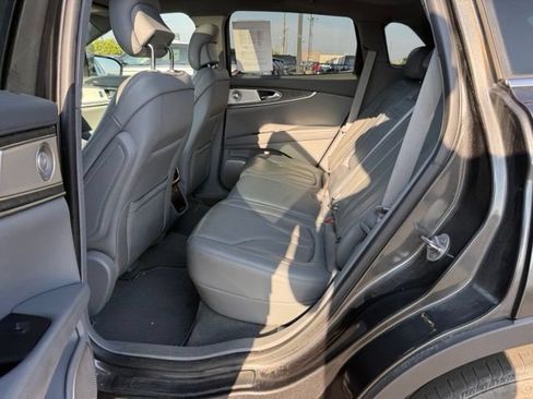 Used 2019 Lincoln Nautilus Reserve w/ Ultimate Package AWD/4WD image 16