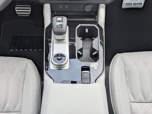 New 2026 Mitsubishi Outlander SEL FWD image 22